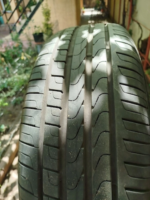 Vând 4 anvelope Pirelli 225 60 18 - imagine 4