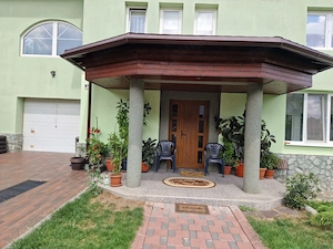 Apartament doua camere la parterul unei vile, zona Nord - imagine 8