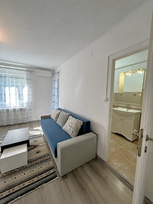 Închiriez apartament 2 camere ultracentral (Parc Petőfi), mobilat, aer condiționat - imagine 2
