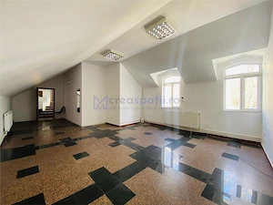 Spatiu birou central Iasi, str. Armeana, 55mp - imagine 2