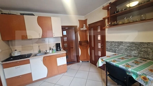 Casa cu teren 935 m , doua corpuri de case, Sacele -zona buna - imagine 6
