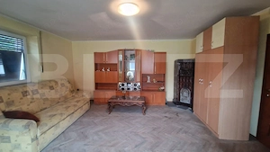Casa cu teren 935 m , doua corpuri de case, Sacele -zona buna - imagine 8