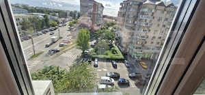 Apartament de vânzare, 72 mp, zona Micro 12  - imagine 11