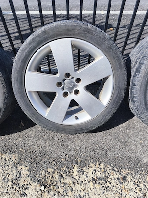 Vind set Jante aliaj + cauciucuri pt Audi
