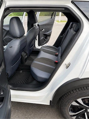 Peugeot 2008 Allure 1.2 PureTech 130 CP Automată | 2020 - imagine 9