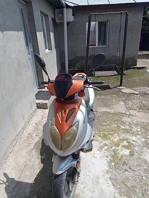 Vând motoscuter (scuter) - imagine 4