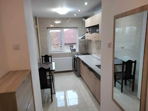Închiriere Apartament cu 2 camere renovat complet, Smart TV ✨