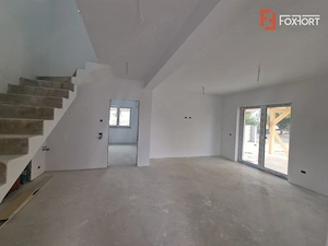 Duplex de vanzare cu 4 camere, cartier Europa, Mosnita Noua