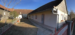 Vand Casa in Horia 