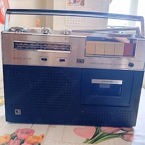 Radio casetofon Sharp