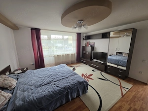 Casa P+M 5 camere,piscina, str Vrancei Baia Mare teren 1100 mp sau schimb cu apartament + diferenta - imagine 3