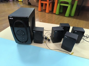 Vând Sistem Boxe Akai 5.,1 Model  5117