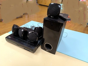 Sistem Home Cinema LG DH3120S, 5.1, 300 W, USB, DVD 