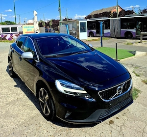 Volvo V40 2018 R Design Automat