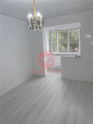 Apartament 3 camere, Semidecomandat, Zona Tomis Nord
