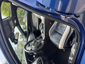 Jaguar XE S supercharged automat benzina 340 cai V6 Meridian navi panoramic albastru metalic - imagine 7