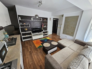 PROPRIETAR Inchiriez apartament 2 camere Zona Campus Mava in regim hotelier sezonier - imagine 2