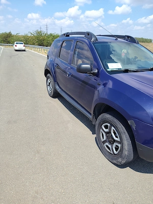 Dacia Duster 1.6 benzina+gpl 2017 - imagine 4