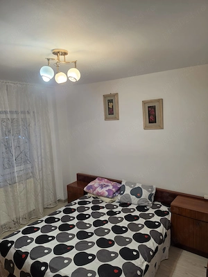Inchiriez apartament  cu 3 camere zona Soveja , Constanta , mobilat si utilat , parter  - imagine 3