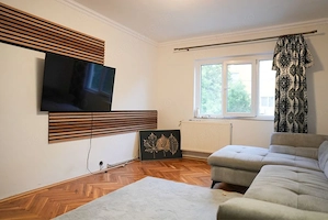 Apartament 2 decomandate, etaj 1 , Pelendava in 1 Mai - imagine 2
