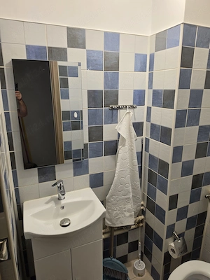 Inchiriez apartament  cu 3 camere zona Soveja , Constanta , mobilat si utilat , parter  - imagine 5