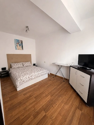 PROPRIETAR Inchiriez apartament 2 camere Zona Campus Mava in regim hotelier sezonier - imagine 5