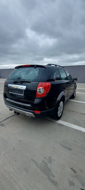 Vând Chevrolet Captiva, an 2006, 4 4,automatic, 7 locuri - imagine 3