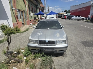 Dezmembrez Skoda octavia 1