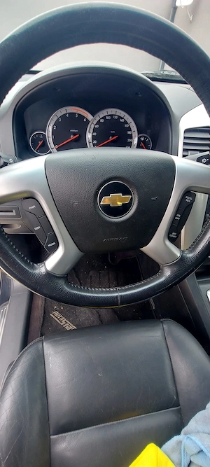 Vând Chevrolet Captiva, an 2006, 4 4,automatic, 7 locuri - imagine 7