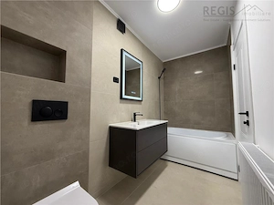 Apartament in casa 2 camere cu gradina si garaj - Central - imagine 8