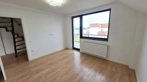 Apartament 3 camere 78 mp Calea Cisnadiei - imagine 3