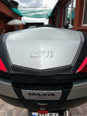 Scuter Yamaha  - imagine 2