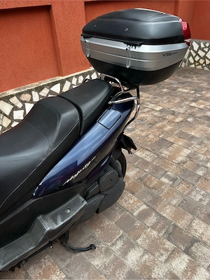 Scuter Yamaha  - imagine 3