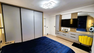 Apartament 4 camere 96 mp Calea Cisnadiei - imagine 2