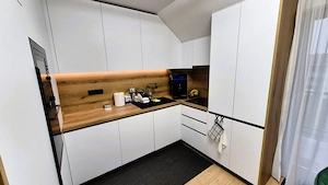 Apartament 4 camere 96 mp Calea Cisnadiei - imagine 7