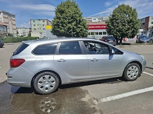 Vând Opel Astra J 2012 - imagine 2