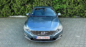 VOLVO V60 D2 Momentum - 2018 - 2.0 Diesel 120 Cp - Manuală  - imagine 2