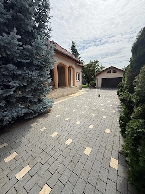 Vand casa in Sebes ultracentrall