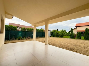 Duplex pe parter cu 300 mp teren, in spate la Valery !