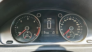 Volkswagen Passat B7 Variant, 2.0 TDI, 2011, 140 CP Proprietar de 10 ani în România. - imagine 8