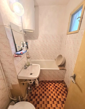 Vand apartament cu 3 camere Viziru 1 - imagine 6