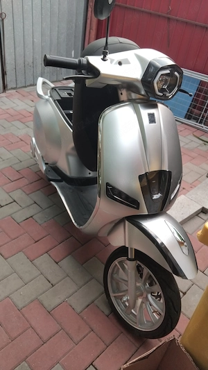 Scuter electric fara permis 3 trepte de viteza urgent