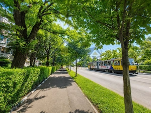 Apartament 3 camere | Șoseaua Nordului | Etaj 3/4 | Centrală proprie