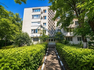 Apartament 3 camere | Șoseaua Nordului | Etaj 3/4 | Centrală proprie