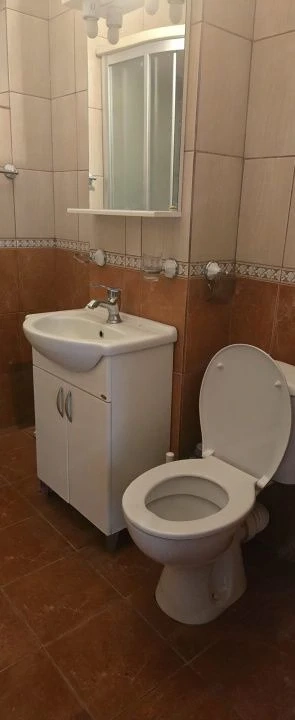 De vânzare apartament 2 camere decomandat | Zona 8 Mai - imagine 11
