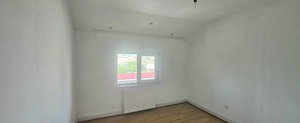 De vânzare apartament 2 camere decomandat | Zona 8 Mai - imagine 17
