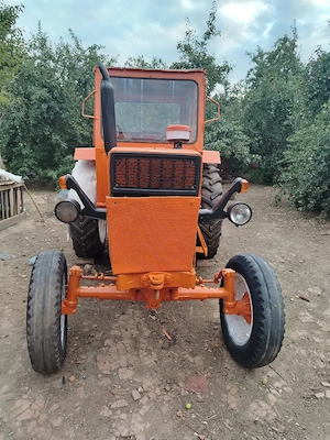 Tractor de vanzare