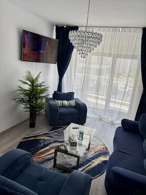 Închiriez apartament 2 camere Mamaia Nord zona Nordis direct pe plajă  , termen lung