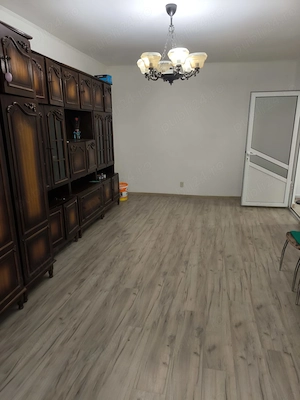 Apartament 3 camere spre inchiriere Vaslui, Piata Traian - imagine 3