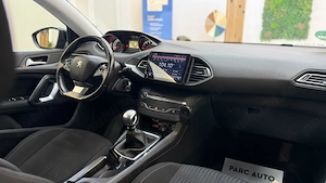 ** Peugeot 308 ** - imagine 17
